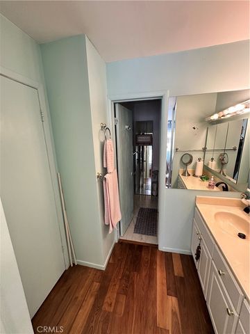 5460 White Oak Ave C106, Encino, CA 91316