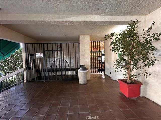 5460 White Oak Ave C106, Encino, CA 91316