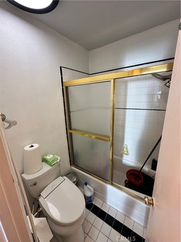 5460 White Oak Ave C106, Encino, CA 91316