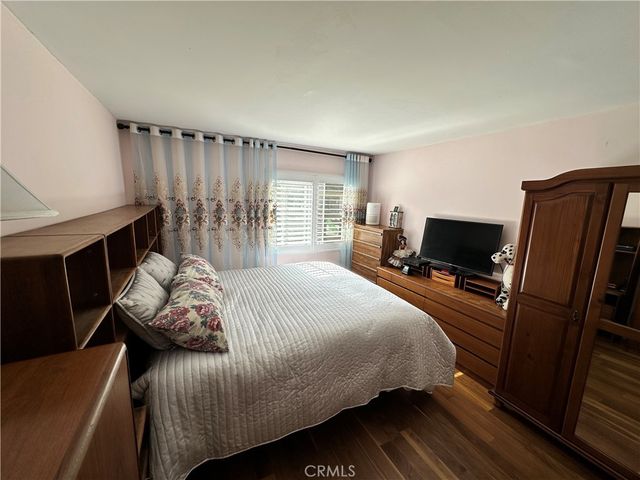 5460 White Oak Ave C106, Encino, CA 91316