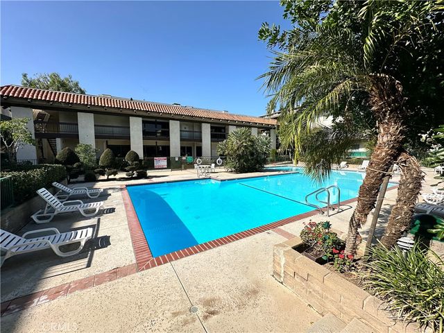 5460 White Oak Ave C106, Encino, CA 91316