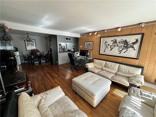 5460 White Oak Ave C106, Encino, CA 91316