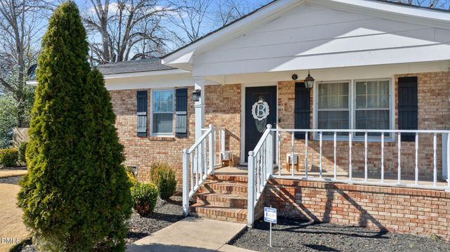 208 S Webb Street, Selma, NC 27576