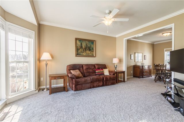 611 Maris Run, Webster, NY 14580