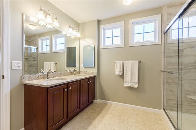 611 Maris Run, Webster, NY 14580