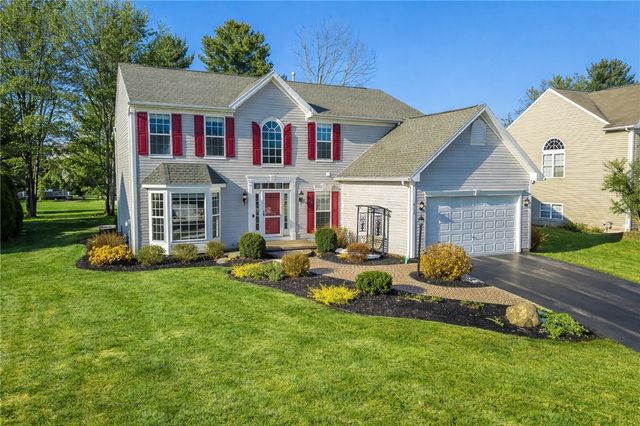 611 Maris Run, Webster, NY 14580