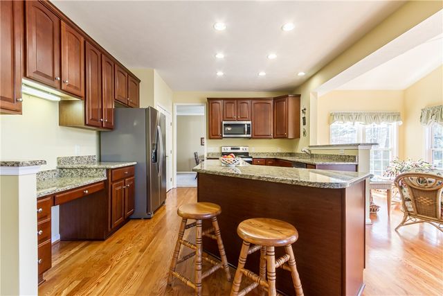 611 Maris Run, Webster, NY 14580