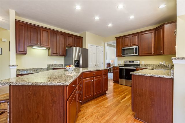 611 Maris Run, Webster, NY 14580