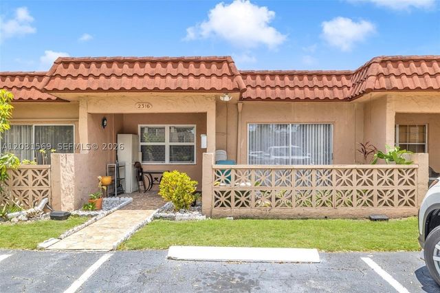 2316 SW 81st Way 8, North Lauderdale, FL 33068