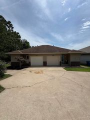 1405 West Rainey Street, Ozark, MO 65721