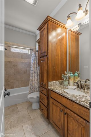 222 Jasmine Walk, Bossier City, LA 71111