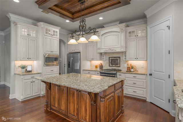 222 Jasmine Walk, Bossier City, LA 71111