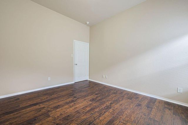 2206 Grand Shore Court, Pearland, TX 77584