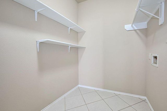 2206 Grand Shore Court, Pearland, TX 77584