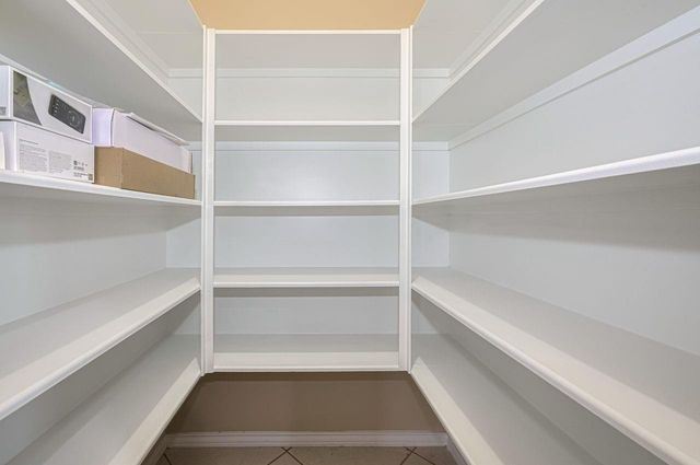 2206 Grand Shore Court, Pearland, TX 77584