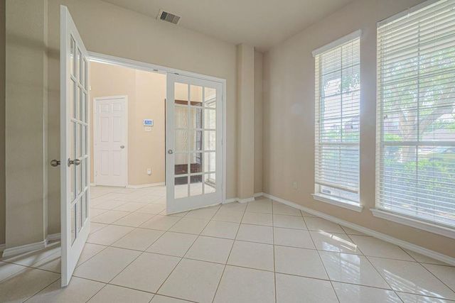 2206 Grand Shore Court, Pearland, TX 77584