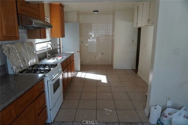 3509 Marmion Way, Los Angeles, CA 90065