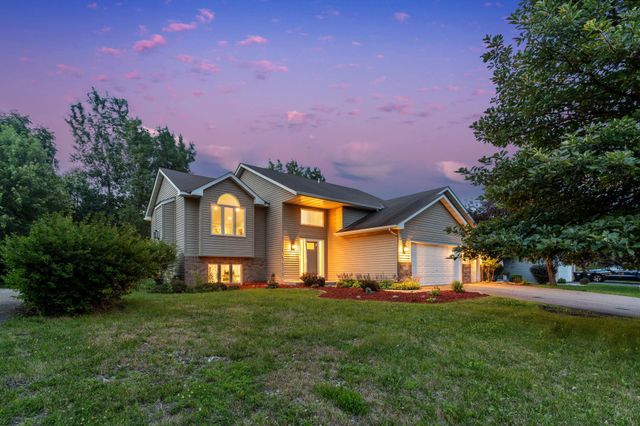 2225 Tart Lake Road, Hugo, MN 55038