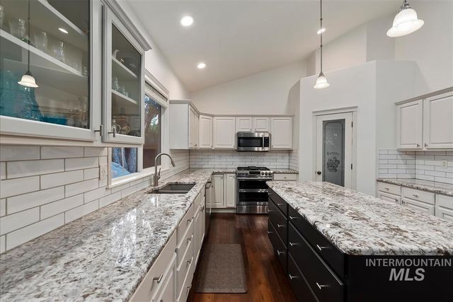 13288 W Heatherbrook Drive, Boise, ID 83713