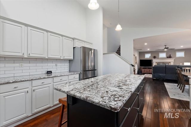 13288 W Heatherbrook Drive, Boise, ID 83713