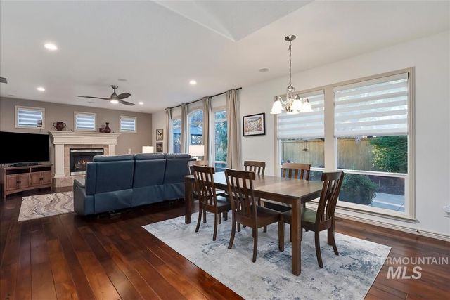 13288 W Heatherbrook Drive, Boise, ID 83713