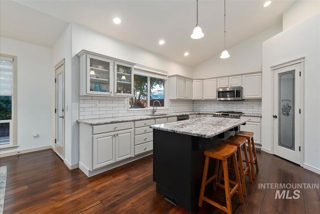 13288 W Heatherbrook Drive, Boise, ID 83713