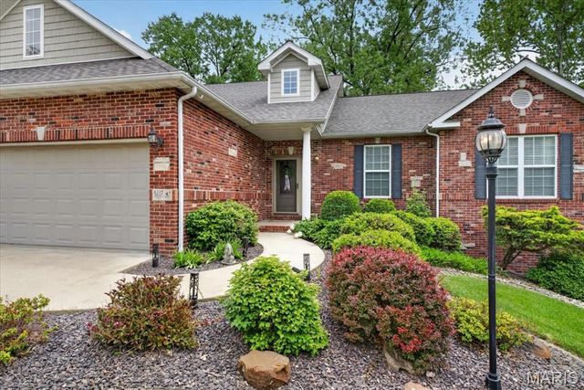 6237 Timberwolfe Drive, Glen Carbon, IL 62034
