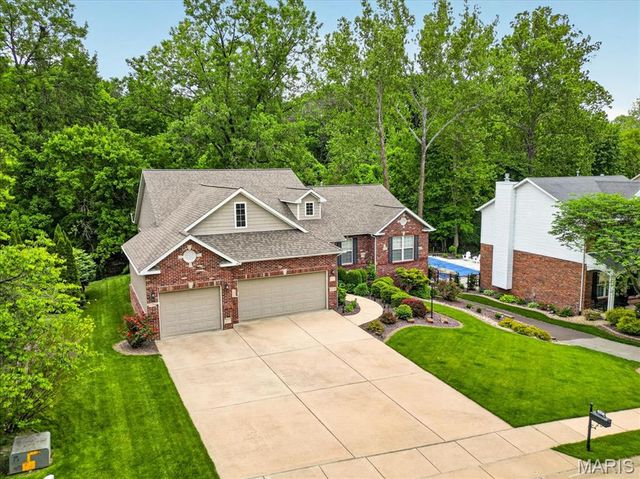6237 Timberwolfe Drive, Glen Carbon, IL 62034