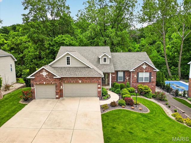 6237 Timberwolfe Drive, Glen Carbon, IL 62034