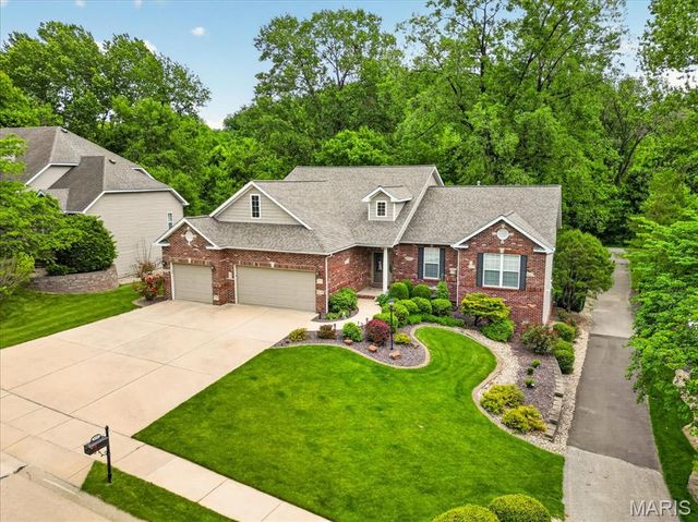 6237 Timberwolfe Drive, Glen Carbon, IL 62034