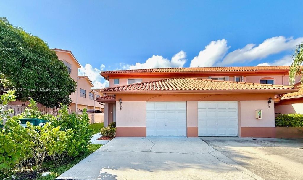 20818 San Simeon Way 108, Miami, FL 33179