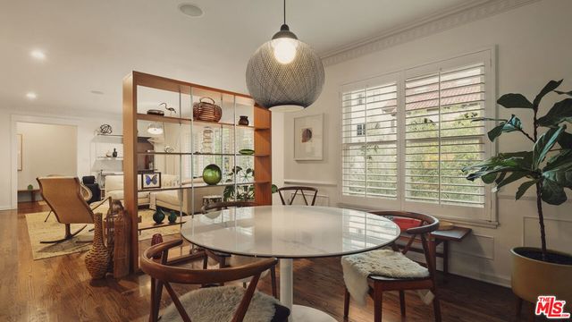 7218 La Presa Drive, Los Angeles, CA 90068