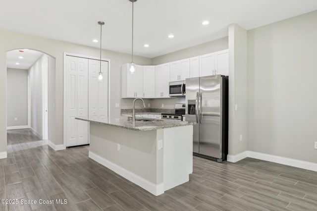 1049 Towhlen Street SE, Palm Bay, FL 32909