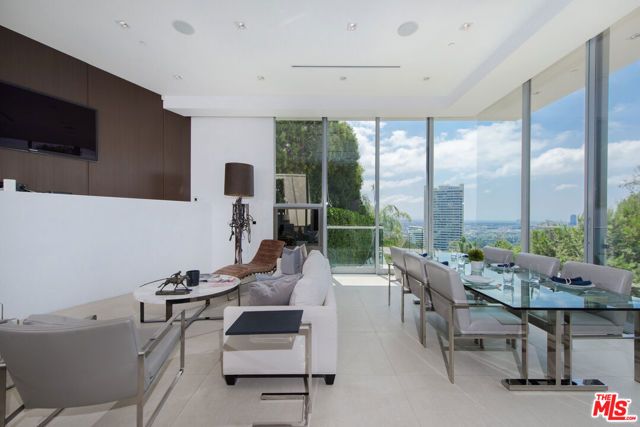 9274 Sierra Mar, Los Angeles, CA 90069