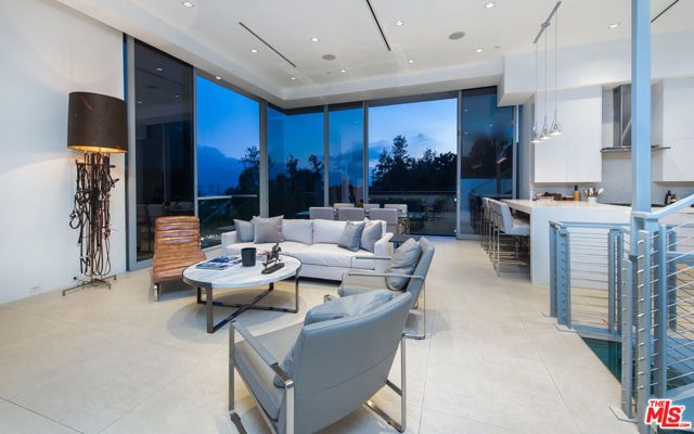 9274 Sierra Mar, Los Angeles, CA 90069