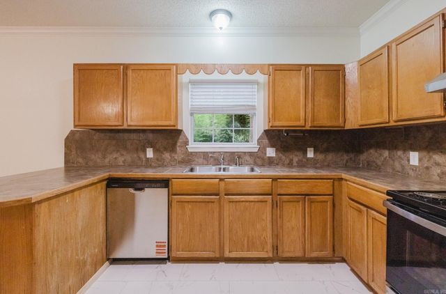 1713 Durwood St, Benton, AR 72019