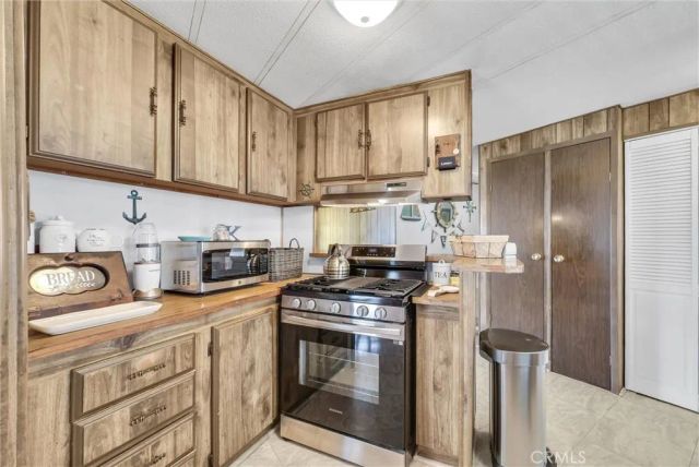 777 S Temescal 88, Corona, CA 92879