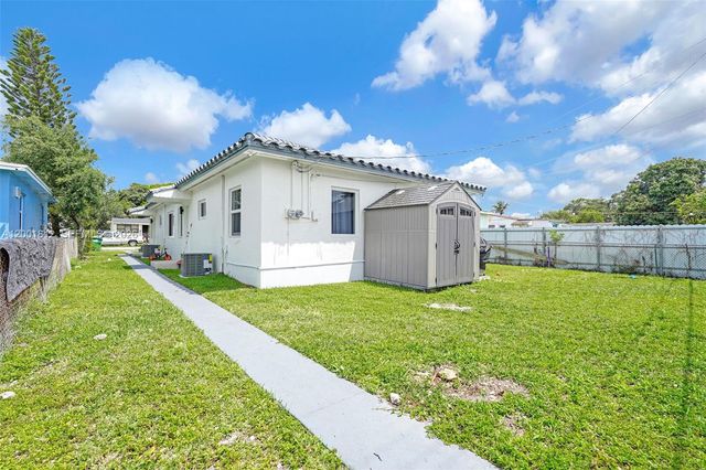 2020 NW 51st St, Miami, FL 33142