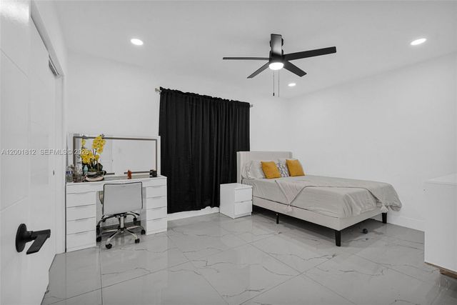 2020 NW 51st St, Miami, FL 33142