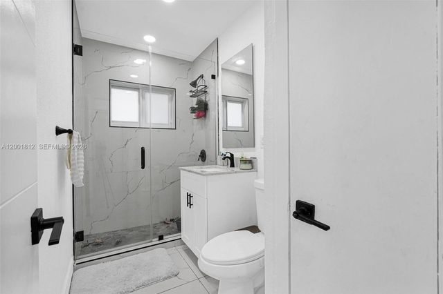 2020 NW 51st St, Miami, FL 33142