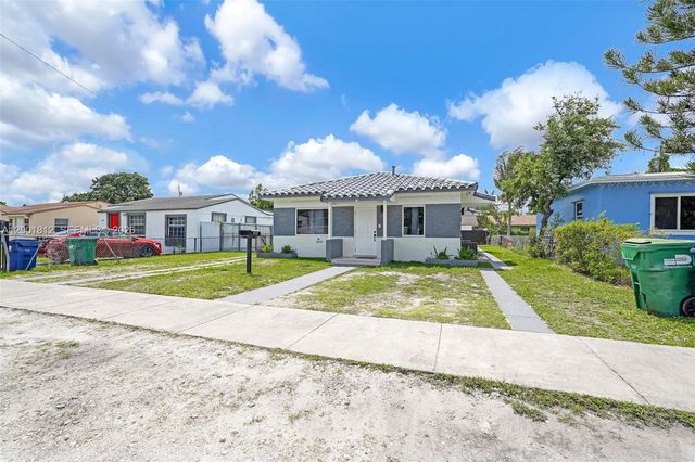 2020 NW 51st St, Miami, FL 33142