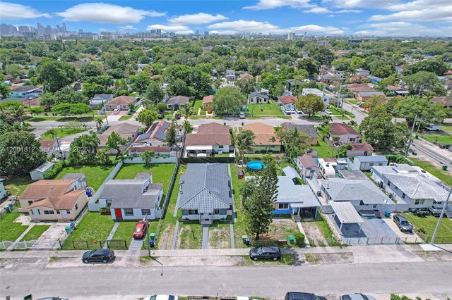 2020 NW 51st St, Miami, FL 33142