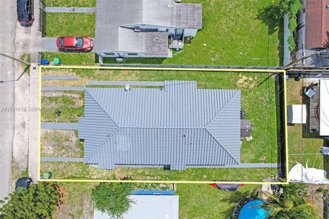 2020 NW 51st St, Miami, FL 33142