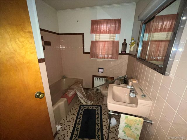 300 Hewlett Avenue, East Patchogue, NY 11772