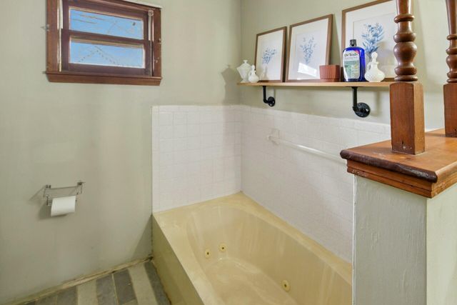 1670 W Union Chapel Road, Nixa, MO 65714