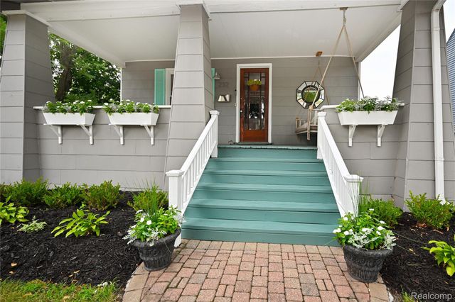 232 W Houstonia Avenue, Royal Oak, MI 48073