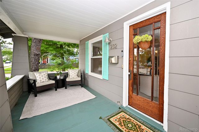 232 W Houstonia Avenue, Royal Oak, MI 48073