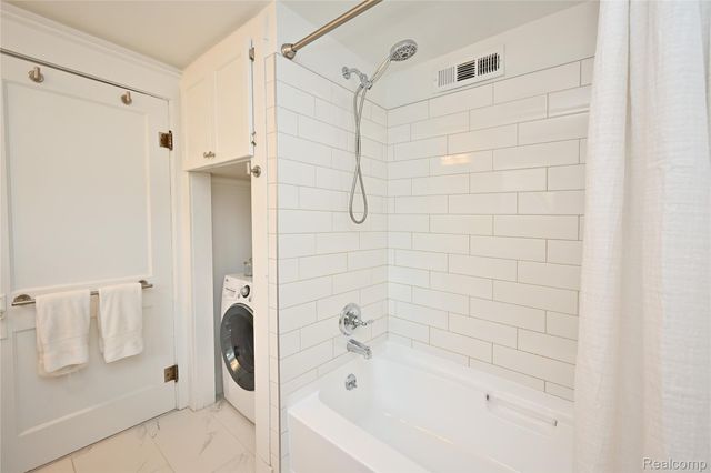 232 W Houstonia Avenue, Royal Oak, MI 48073