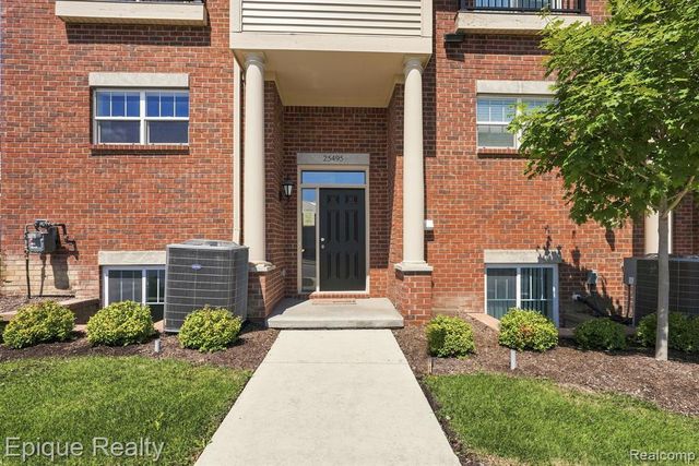 25495 Grandview Lane 25, Novi, MI 48375