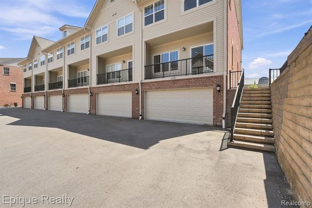 25495 Grandview Lane 25, Novi, MI 48375